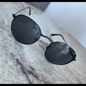 Levi’s Round Black Sunglasses